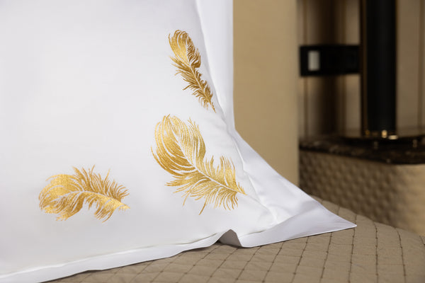 Gold Vivir Pillow Case